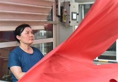 面料車間劉麗麗：練就火眼金睛，成就質量堅盾